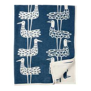 Klippan Yllefabrik Shore Birds Chenille-Decke blau