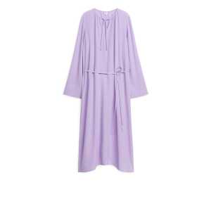 Arket Kleid mit Gürtel Flieder, Alltagskleider in Größe 38. Farbe: Lilac