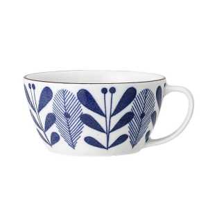 Bloomingville Tasse "Camellia Cup, Blue, Porcelain", 300ml Porzellan Kaffeetasse Teetasse dänisches Design, weiß/blau