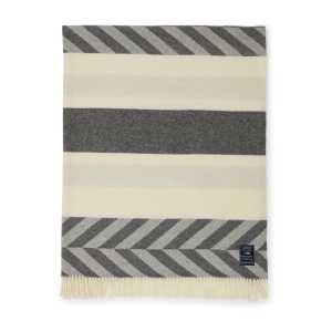 Lexington Herringbone Striped Recycled Wool Wolldecke 130 x 170cm Gray-off white