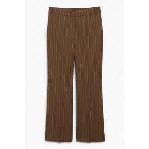 Monki Elegante Hose Braun/Nadelstreifen, Anzughosen in Größe 40. Farbe: Brown pinstripe