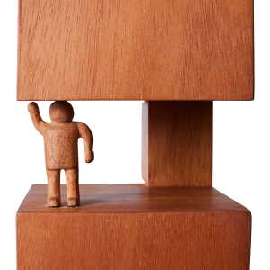 HKliving - Objects Holz-Skulptur; Empowered / braun