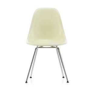 Vitra - Eames Fiberglass Side Chair DSX, verchromt / Eames parchment (Filzgleiter basic dark)