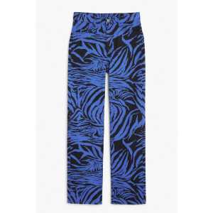 Monki Hose im Denim-Stil mit Print Blau Tigerprint, Chinohosen in Größe 38. Farbe: Blue tiger