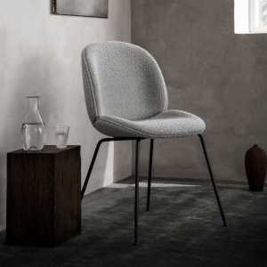 Gubi - Beetle Dining Chair Frontpolsterung (Conic Base), Schwarz / Enzo Degli Angiuoni (0023)