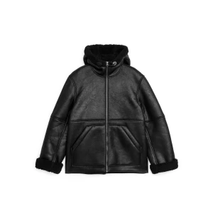 Arket Jacke aus beschichtetem Moleskin Schwarz, Jacken in Größe M. Farbe: Black