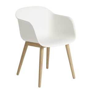 Muuto Fiber Chair Stuhl mit Armlehnen und Holzbeinen Natural white-Oak