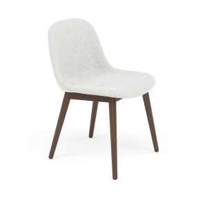 Muuto Fiber side chair Stuhl mit Holzbeinen Hallingdal nr110-stained dark brown