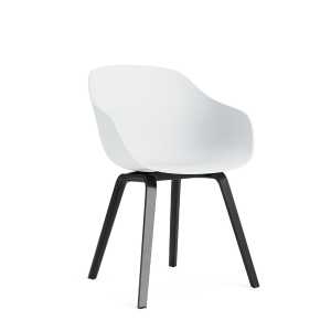Stuhl About A Chair AAC222 Black Water-based Lacquered Oak