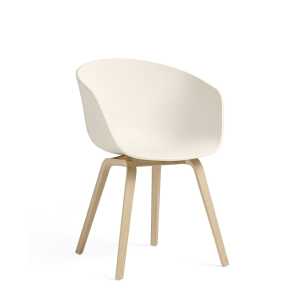 Stuhl About A Chair AAC22 water-based lacquered oak - cream white