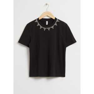 & Other Stories T-Shirt mit Strasssteinverzierung Schwarz/Verziert in Größe XS. Farbe: Black embellished