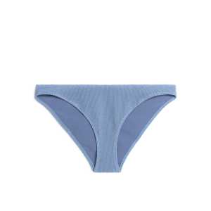 Arket Crinkle-Bikinihose mit niedrigem Bund Blau, Bikini-Unterteil in Größe 42. Farbe: Blue