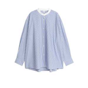 Arket Oversize-Hemd aus Baumwolle Weiß/Blau, Freizeithemden in Größe 36. Farbe: White/blue