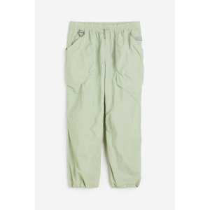 H&M Sport-Joggpants aus wasserabweisendem Nylon Pistaziengrün, Sport – Hosen in Größe XL. Farbe: Pistachio green