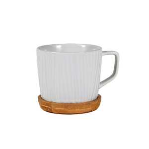 Intirilife Tasse, Keramik, Kaffee Tee Tasse Rillen Muster 230 ml Keramik mit Holz Untersetzer