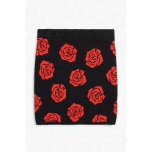 Monki Mini-Strickrock mit Jacquardmuster Rote Rosen, Röcke in Größe XL. Farbe: Red roses