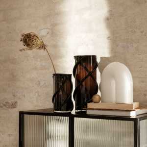 ferm LIVING - Entwine Vase, H 21 cm, dark amber