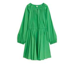 Arket Lyocell-Kleid in A-Linie Grün, Alltagskleider Größe 44. Farbe: Green