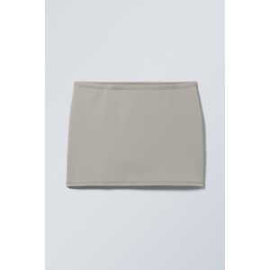 Weekday Minimalistischer Minirock Staubiges Grau, Röcke in Größe M. Farbe: Dusty grey