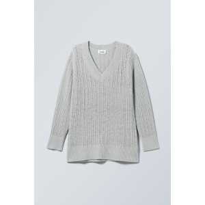 Weekday Farila Oversized Pullover im Used-Look Helles Staubgrau in Größe M. Farbe: Light dusty grey