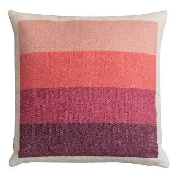 Røros Tweed Åsmund bold Kissen 50x50 cm Pink-green