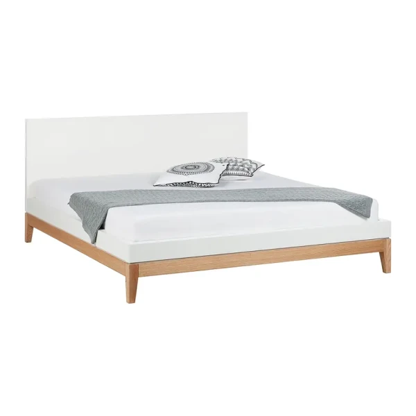 Bett - Höhe 96 cm 160 x 200cm Kopfteil & Bettgestell: Spanplatte, foliert Füße: Eiche, lackiert Weiß/Weiß Eiche