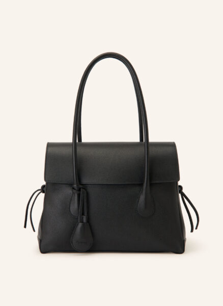 Flattered Shopper Lydia schwarz